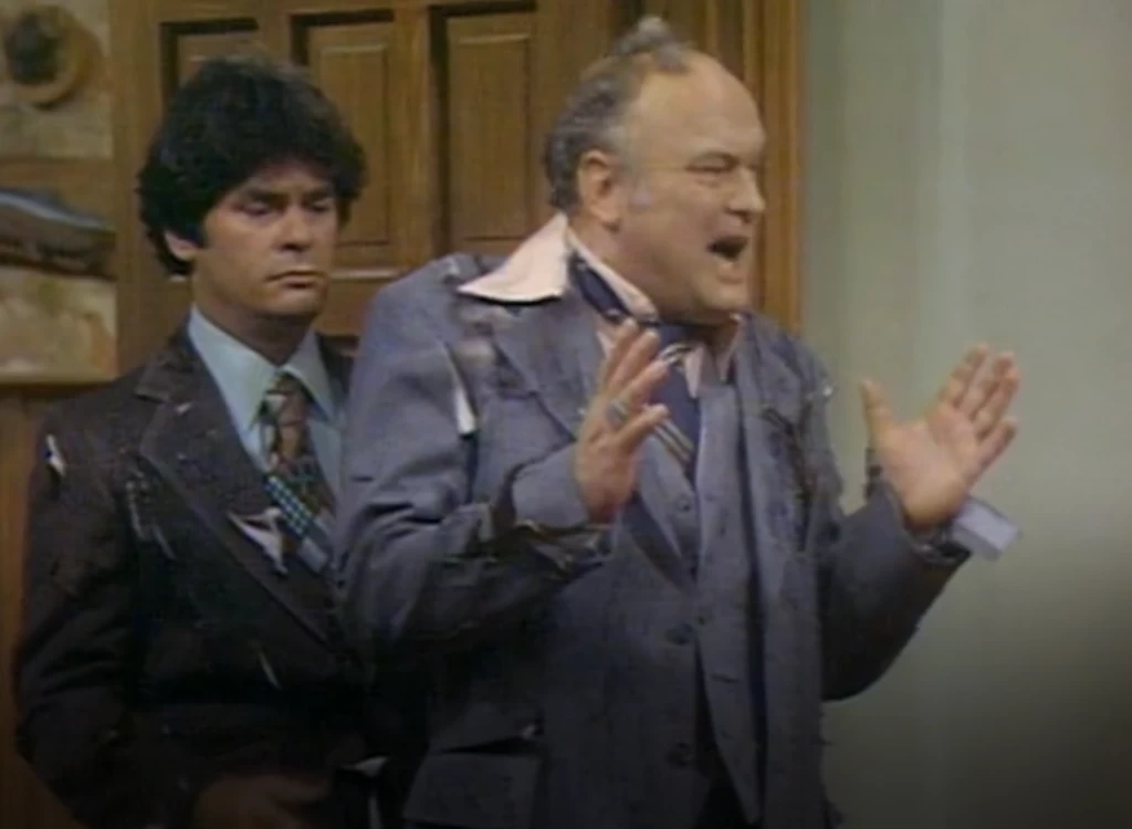 Frank Bonner and Gordon Jump were part of one of the best Thanksgiving episodes ever, WKRP in Cincinnati's "Turkeys Away."