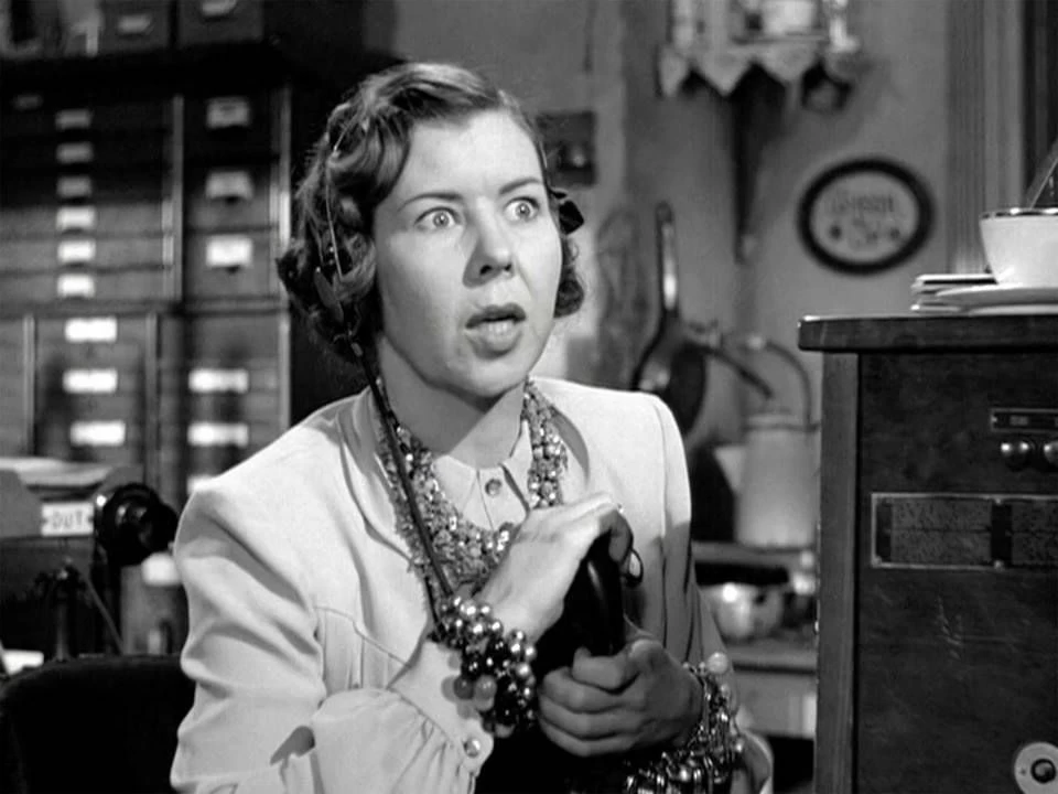 Mary Treen had a small part in "It's a Wonderful Life," but like all of the actors in the beloved holiday classic, she really made an impact.