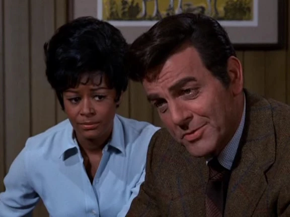 Joe Mannix did a lot of solo work as a detective, but he always had Peggy Fair (Gail Fisher) in his corner, ready to lend a hand.