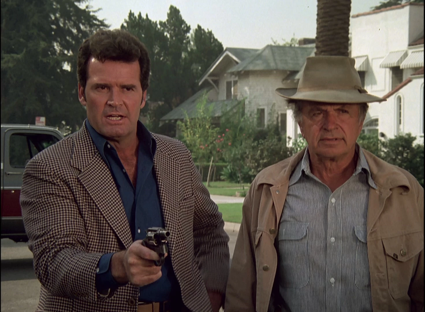 Jim Rockford (James Garner) and often his father, Rocky (Noah Beery Jr) were often getting entangled in financial messes that involved confronting bad guys.