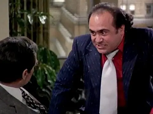 Louie DePalma (Danny DeVito) gets a job as a stockbroker in a "Taxi" episode, and things go about as well as you would expect.