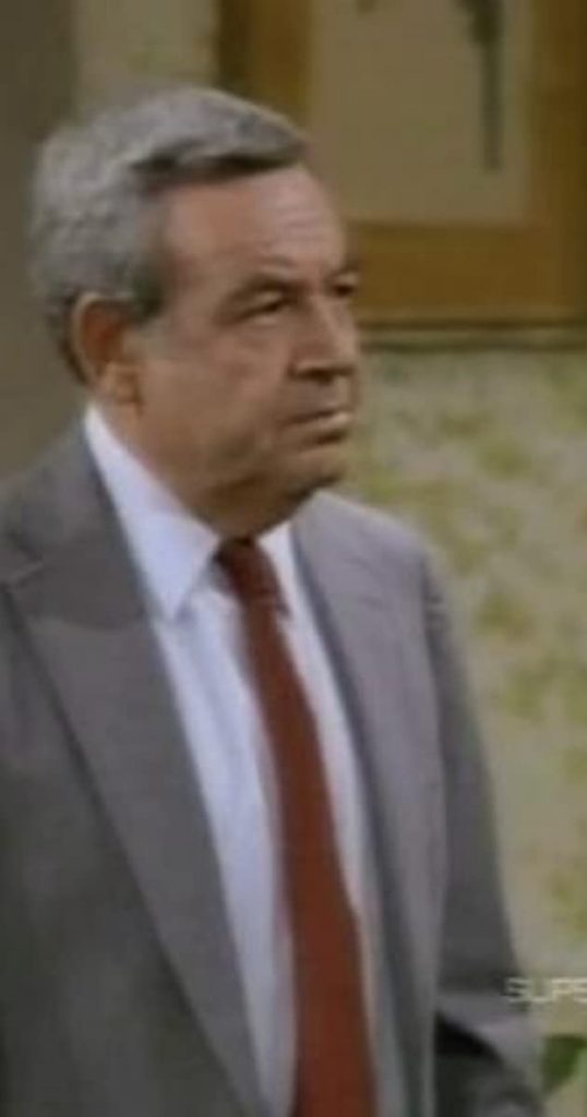 Tom Bosley played Howard Cunningham on "Happy Days."